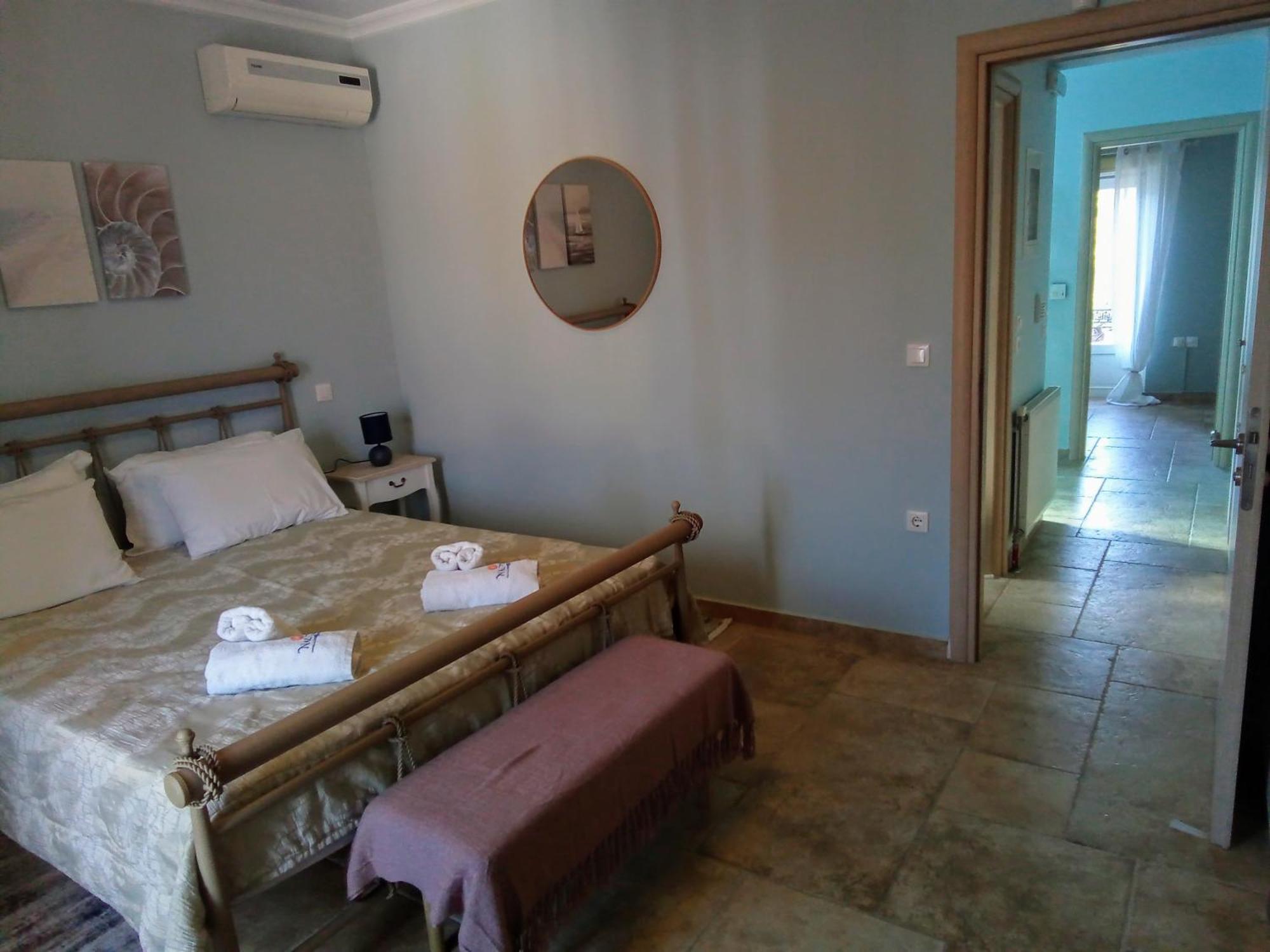Nautilus Luxury Suites Galaxídhion Pokoj fotografie